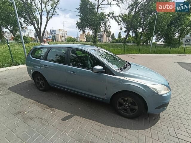 Серый Форд Фокус, объемом двигателя 1.6 л и пробегом 257 тыс. км за 5300 $, фото 12 на Automoto.ua