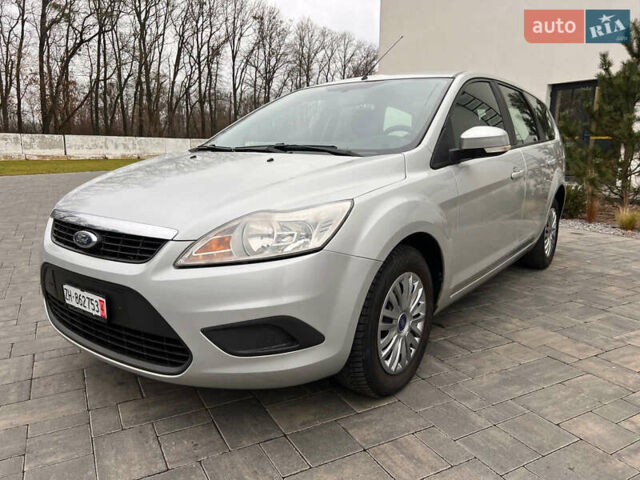 Серый Форд Фокус, объемом двигателя 1.6 л и пробегом 227 тыс. км за 5898 $, фото 3 на Automoto.ua