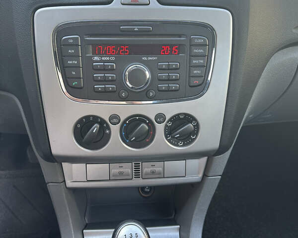 Форд Фокус 2009 у Хмельницькому на Automoto.ua Сірий Форд Фокус, об'ємом двигуна 1.6 л та пробігом 243 тис. км за 5499 $, фото 30 на Automoto.ua