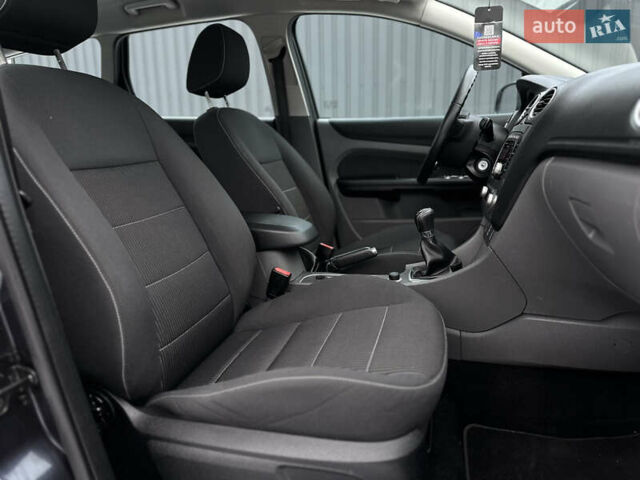 Сірий Форд Фокус, об'ємом двигуна 1.8 л та пробігом 207 тис. км за 6500 $, фото 39 на Automoto.ua