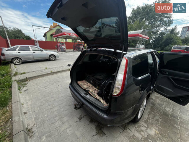 Форд Фокус 2009 у Львові на Automoto.ua Сірий Форд Фокус, об'ємом двигуна 1.56 л та пробігом 270 тис. км за 6000 $, фото 6 на Automoto.ua