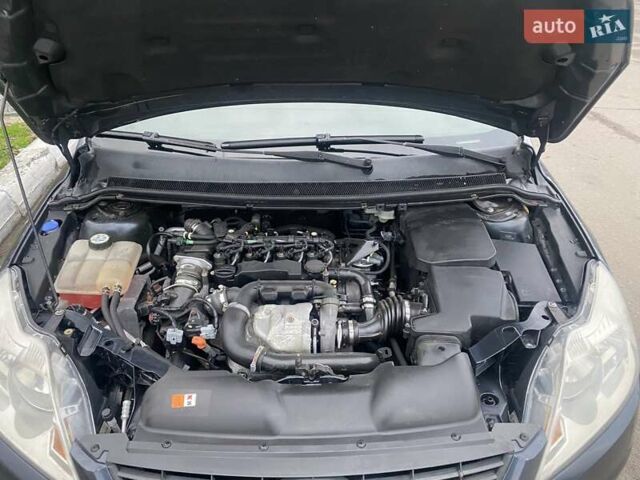 Серый Форд Фокус, объемом двигателя 1.6 л и пробегом 265 тыс. км за 5000 $, фото 15 на Automoto.ua