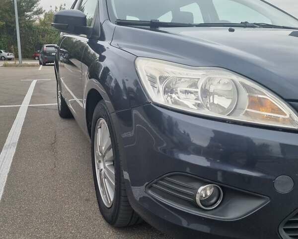 Серый Форд Фокус, объемом двигателя 2 л и пробегом 252 тыс. км за 6300 $, фото 8 на Automoto.ua