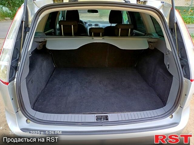 Форд Фокус 2009 у Миколаєві на Automoto.ua Сірий Форд Фокус, об'ємом двигуна 1.6 л та пробігом 0 тис. км за 5300 $, фото 2 на Automoto.ua