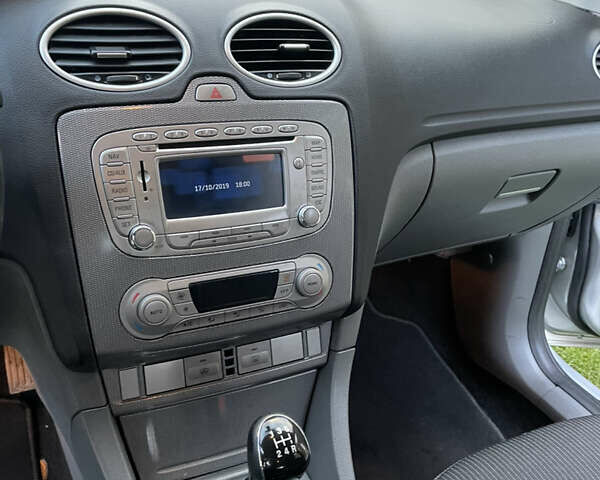 Форд Фокус 2009 у Івано-Франківську на Automoto.ua Сірий Форд Фокус, об'ємом двигуна 1.56 л та пробігом 196 тис. км за 6200 $, фото 9 на Automoto.ua
