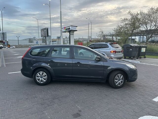 Сірий Форд Фокус, об'ємом двигуна 1.6 л та пробігом 245 тис. км за 4700 $, фото 2 на Automoto.ua