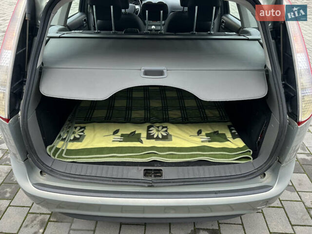 Сірий Форд Фокус, об'ємом двигуна 1.6 л та пробігом 258 тис. км за 5700 $, фото 30 на Automoto.ua