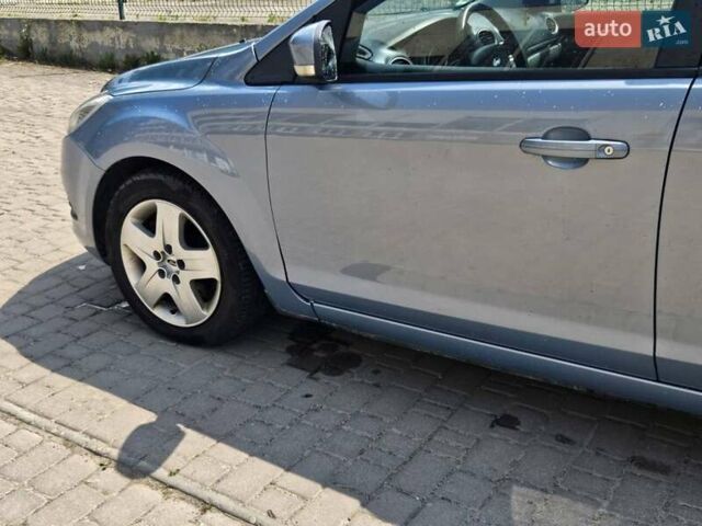 Форд Фокус 2009 у Долине на Automoto.ua Сірий Форд Фокус, об'ємом двигуна 2 л та пробігом 296 тис. км за 5550 $, фото 12 на Automoto.ua