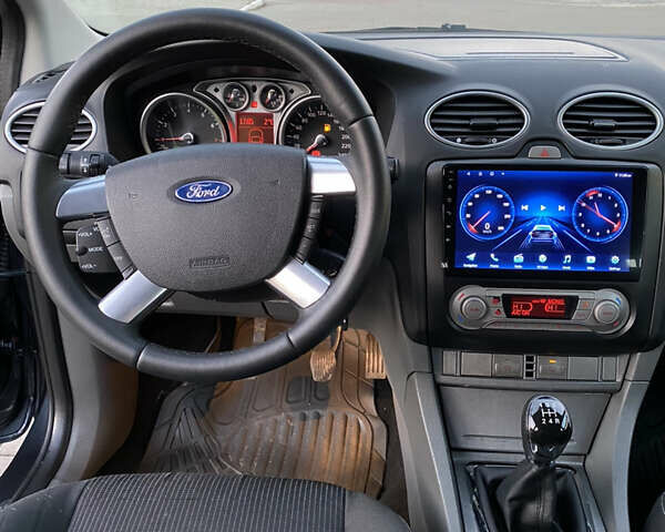 Серый Форд Фокус, объемом двигателя 1.6 л и пробегом 272 тыс. км за 5800 $, фото 21 на Automoto.ua