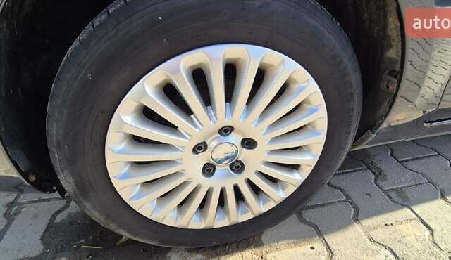 Серый Форд Фокус, объемом двигателя 1.8 л и пробегом 239 тыс. км за 5600 $, фото 9 на Automoto.ua