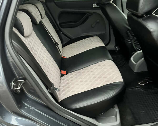 Серый Форд Фокус, объемом двигателя 1.56 л и пробегом 310 тыс. км за 6200 $, фото 15 на Automoto.ua