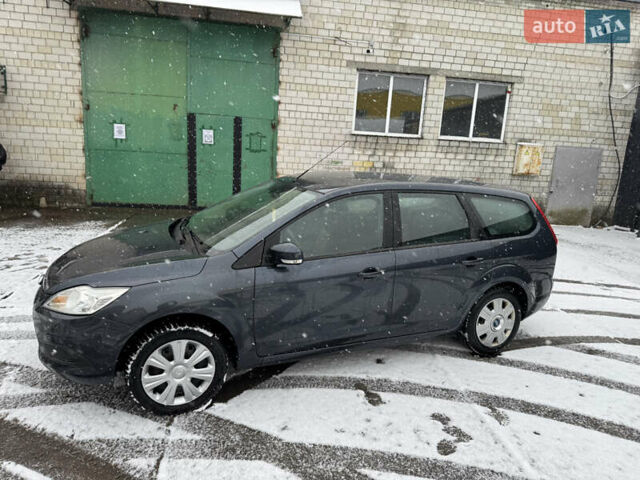 Серый Форд Фокус, объемом двигателя 1.6 л и пробегом 175 тыс. км за 4750 $, фото 18 на Automoto.ua