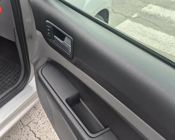 Серый Форд Фокус, объемом двигателя 1.6 л и пробегом 157 тыс. км за 5999 $, фото 12 на Automoto.ua