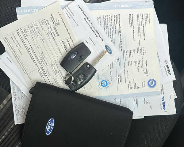 Серый Форд Фокус, объемом двигателя 0 л и пробегом 203 тыс. км за 5900 $, фото 24 на Automoto.ua