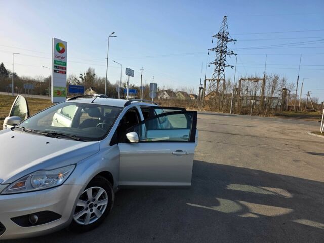 Серый Форд Фокус, объемом двигателя 1.6 л и пробегом 276 тыс. км за 5599 $, фото 10 на Automoto.ua