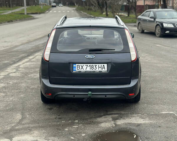 Серый Форд Фокус, объемом двигателя 2 л и пробегом 290 тыс. км за 4999 $, фото 4 на Automoto.ua