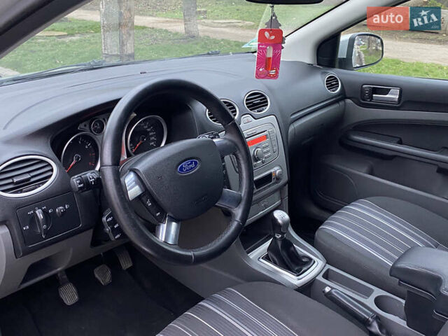 Сірий Форд Фокус, об'ємом двигуна 1.6 л та пробігом 197 тис. км за 6100 $, фото 14 на Automoto.ua