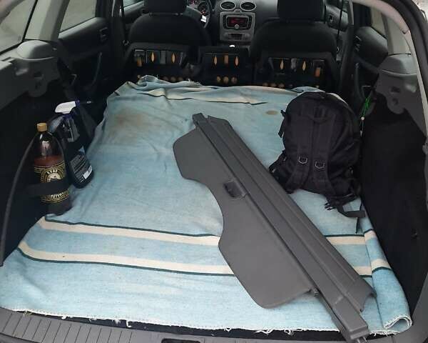 Сірий Форд Фокус, об'ємом двигуна 1.6 л та пробігом 222 тис. км за 4500 $, фото 9 на Automoto.ua