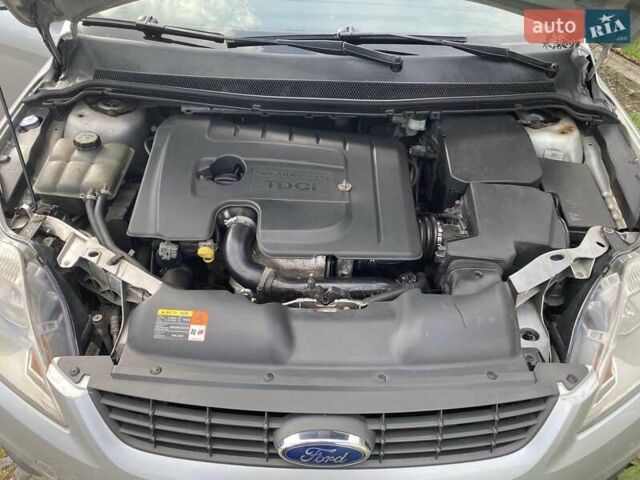 Форд Фокус 2009 у Києві на Automoto.ua Сірий Форд Фокус, об'ємом двигуна 1.6 л та пробігом 268 тис. км за 4799 $, фото 4 на Automoto.ua