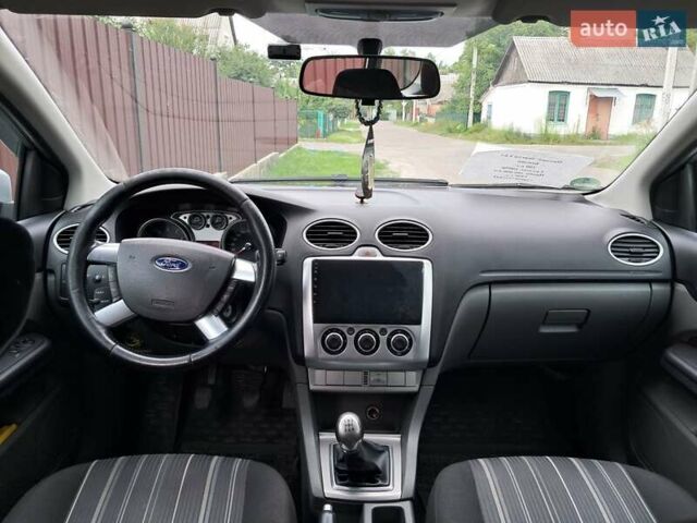 Форд Фокус 2009 в Вараш (Кузнецовск) на Automoto.ua Серый Форд Фокус, объемом двигателя 1.6 л и пробегом 286 тыс. км за 5400 $, фото 9 на Automoto.ua