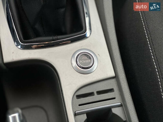 Серый Форд Фокус, объемом двигателя 1.6 л и пробегом 174 тыс. км за 4599 $, фото 27 на Automoto.ua