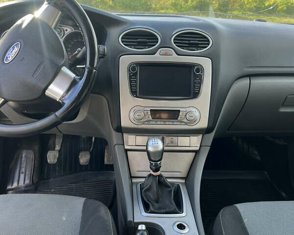 Форд Фокус 2009 в Львове на Automoto.ua Серый Форд Фокус, объемом двигателя 1.8 л и пробегом 231 тыс. км за 4700 $, фото 17 на Automoto.ua