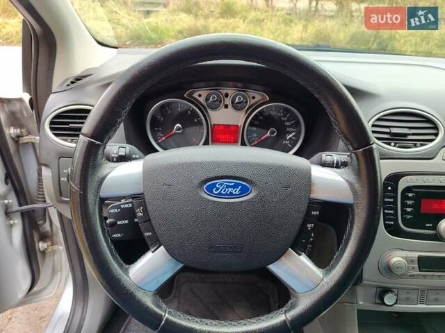 Форд Фокус 2009 у Белой Церкве на Automoto.ua Сірий Форд Фокус, об'ємом двигуна 1.8 л та пробігом 195 тис. км за 5699 $, фото 12 на Automoto.ua