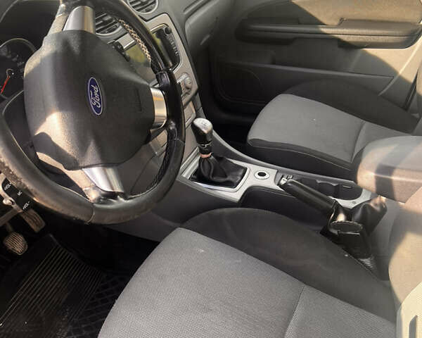 Форд Фокус 2009 в Львове на Automoto.ua Серый Форд Фокус, объемом двигателя 1.8 л и пробегом 231 тыс. км за 4700 $, фото 11 на Automoto.ua