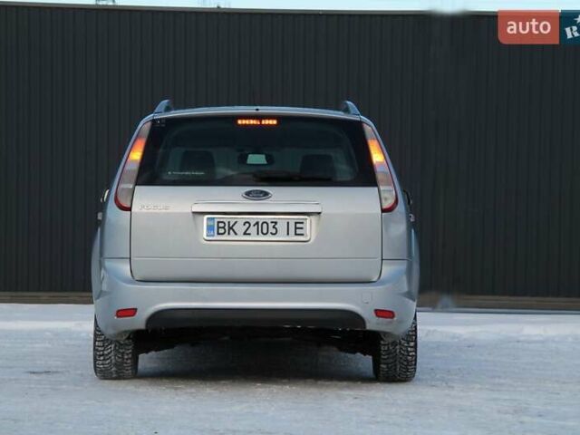 Сірий Форд Фокус, об'ємом двигуна 1.6 л та пробігом 251 тис. км за 3950 $, фото 7 на Automoto.ua