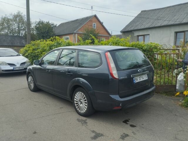 Серый Форд Фокус, объемом двигателя 1.6 л и пробегом 243 тыс. км за 5500 $, фото 1 на Automoto.ua
