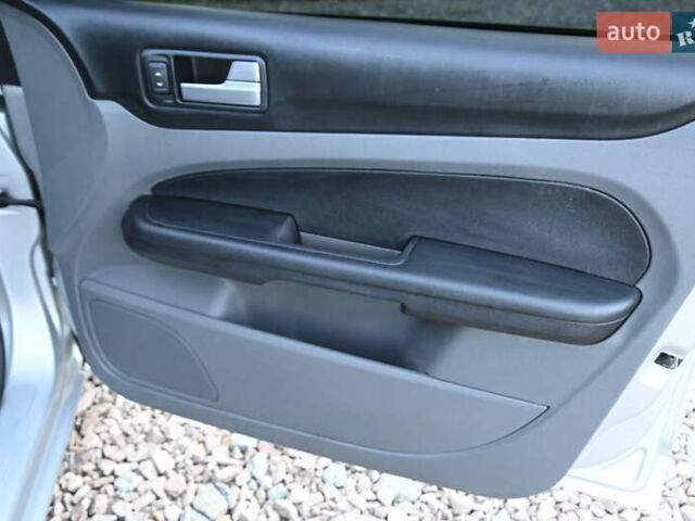 Форд Фокус 2009 в Бердичеве на Automoto.ua Серый Форд Фокус, объемом двигателя 1.6 л и пробегом 306 тыс. км за 4900 $, фото 31 на Automoto.ua