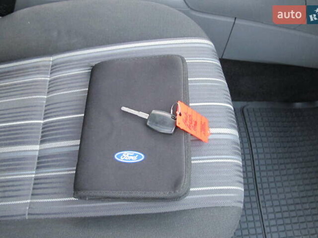 Сірий Форд Фокус, об'ємом двигуна 1.6 л та пробігом 191 тис. км за 6200 $, фото 16 на Automoto.ua