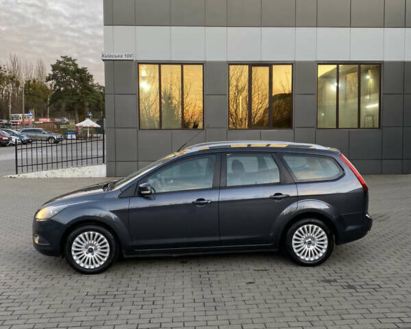 Серый Форд Фокус, объемом двигателя 1.6 л и пробегом 272 тыс. км за 5800 $, фото 1 на Automoto.ua