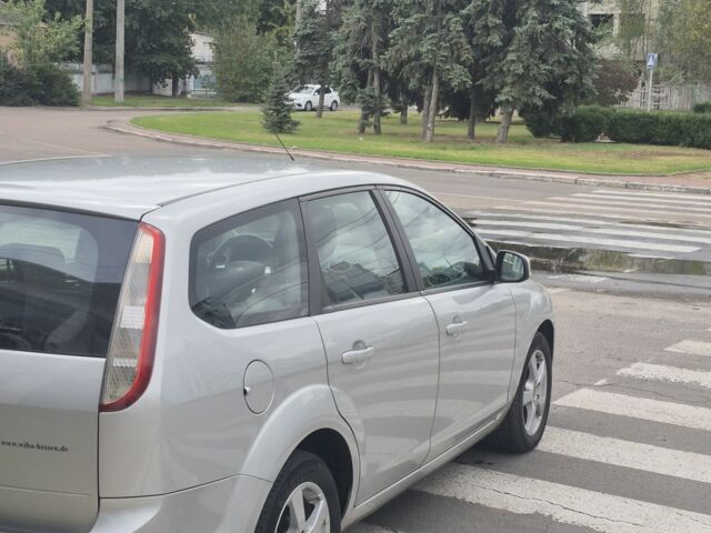 Форд Фокус 2009 у Черкасах на Automoto.ua Сірий Форд Фокус, об'ємом двигуна 0 л та пробігом 157 тис. км за 5999 $, фото 2 на Automoto.ua