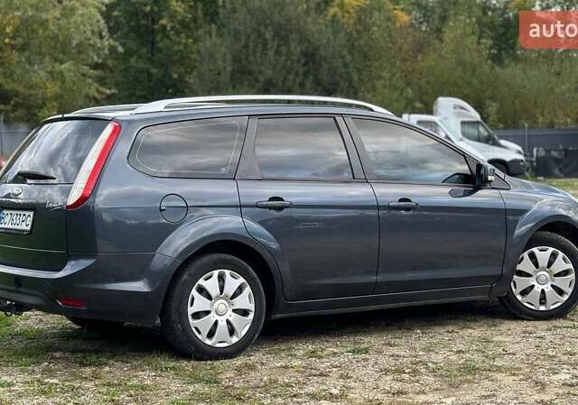 Серый Форд Фокус, объемом двигателя 2 л и пробегом 260 тыс. км за 4800 $, фото 4 на Automoto.ua
