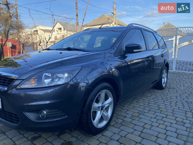 Серый Форд Фокус, объемом двигателя 1.8 л и пробегом 287 тыс. км за 5200 $, фото 7 на Automoto.ua