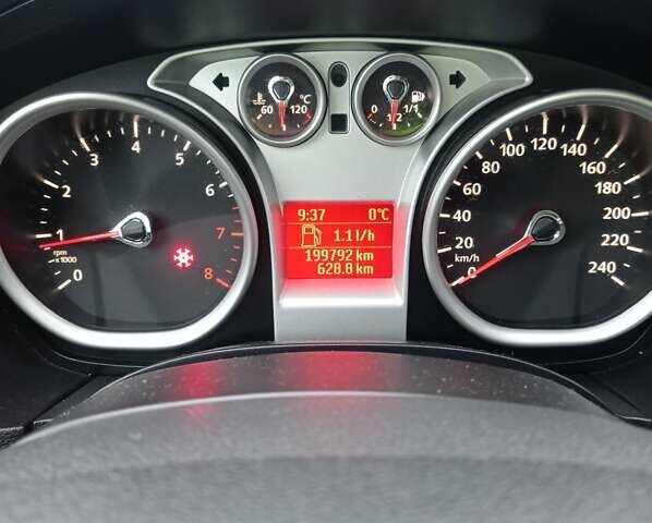 Серый Форд Фокус, объемом двигателя 1.8 л и пробегом 199 тыс. км за 4700 $, фото 15 на Automoto.ua