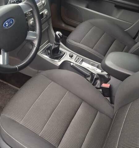 Сірий Форд Фокус, об'ємом двигуна 1.8 л та пробігом 230 тис. км за 6350 $, фото 12 на Automoto.ua