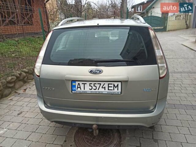 Серый Форд Фокус, объемом двигателя 1.6 л и пробегом 341 тыс. км за 4000 $, фото 6 на Automoto.ua