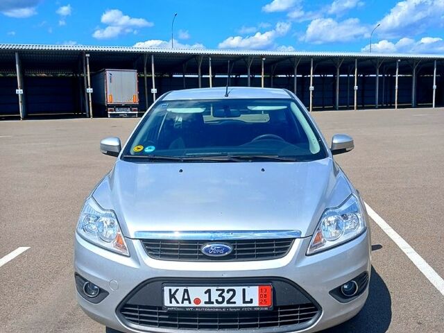 Серый Форд Фокус, объемом двигателя 1.4 л и пробегом 106 тыс. км за 6500 $, фото 1 на Automoto.ua