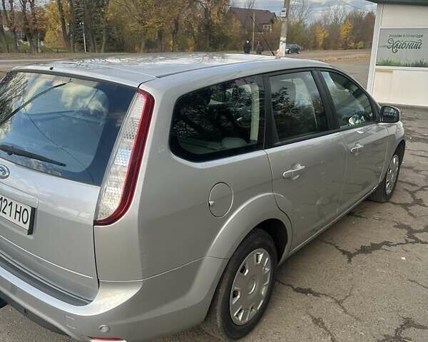 Форд Фокус 2009 в Калуше на Automoto.ua Серый Форд Фокус, объемом двигателя 1.6 л и пробегом 131 тыс. км за 6900 $, фото 9 на Automoto.ua