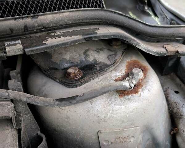 Серый Форд Фокус, объемом двигателя 1.56 л и пробегом 401 тыс. км за 3999 $, фото 15 на Automoto.ua