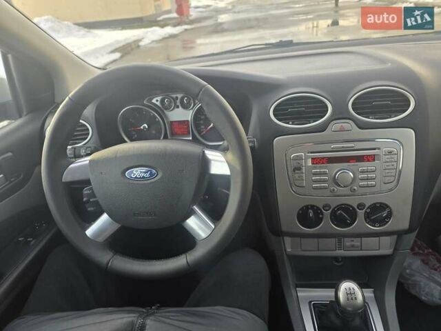 Сірий Форд Фокус, об'ємом двигуна 1.6 л та пробігом 139 тис. км за 6700 $, фото 19 на Automoto.ua