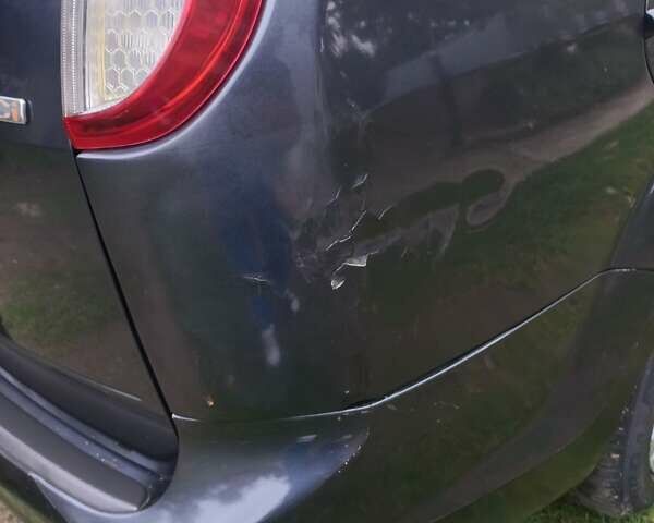 Серый Форд Фокус, объемом двигателя 1.56 л и пробегом 433 тыс. км за 4000 $, фото 10 на Automoto.ua