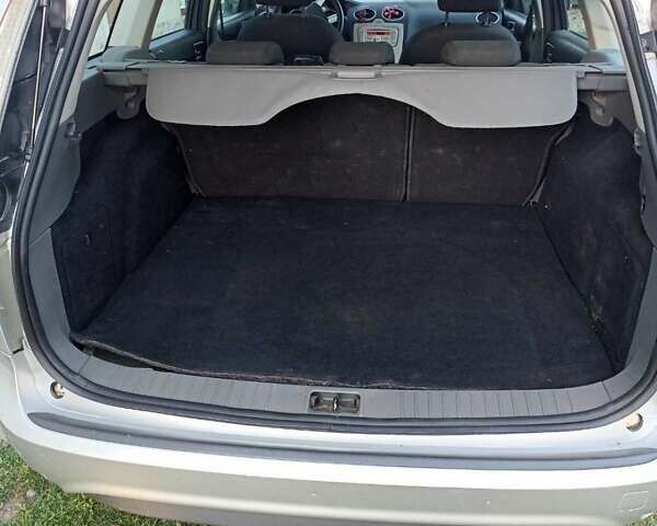 Серый Форд Фокус, объемом двигателя 1.6 л и пробегом 220 тыс. км за 5900 $, фото 9 на Automoto.ua