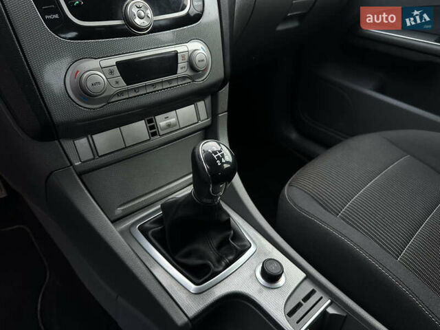 Сірий Форд Фокус, об'ємом двигуна 1.8 л та пробігом 207 тис. км за 6500 $, фото 28 на Automoto.ua