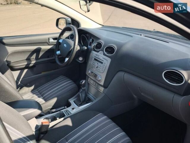 Серый Форд Фокус, объемом двигателя 1.8 л и пробегом 224 тыс. км за 5900 $, фото 17 на Automoto.ua