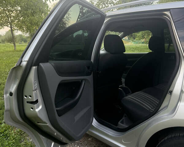 Форд Фокус 2009 у Бердичеве на Automoto.ua Сірий Форд Фокус, об'ємом двигуна 1.6 л та пробігом 260 тис. км за 5250 $, фото 7 на Automoto.ua