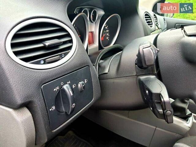 Форд Фокус 2009 в Львове на Automoto.ua Серый Форд Фокус, объемом двигателя 1.56 л и пробегом 262 тыс. км за 5400 $, фото 12 на Automoto.ua