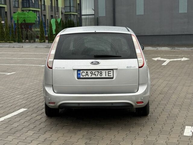 Форд Фокус 2009 в Ровно на Automoto.ua Серый Форд Фокус, объемом двигателя 1.6 л и пробегом 305 тыс. км за 4200 $, фото 3 на Automoto.ua